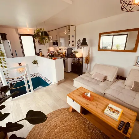 Superbe Appartement Avec Terrasse Et Vue *